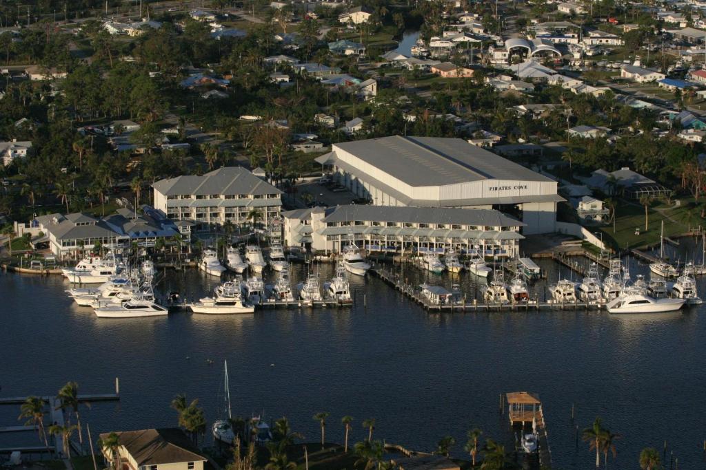Pirate'S Cove Resort And Marina - Стюарт Стая снимка