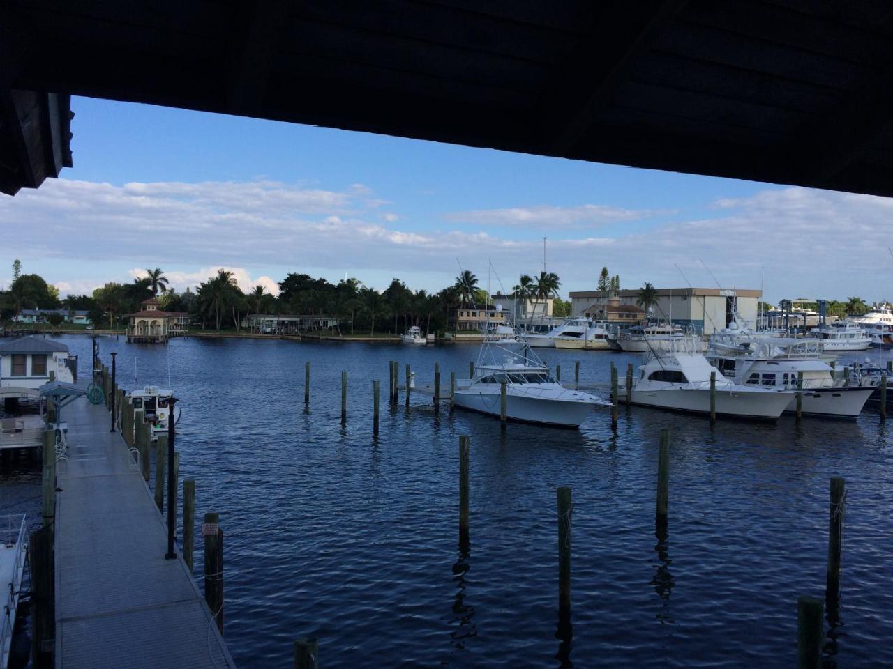 Pirate'S Cove Resort And Marina - Стюарт Екстериор снимка