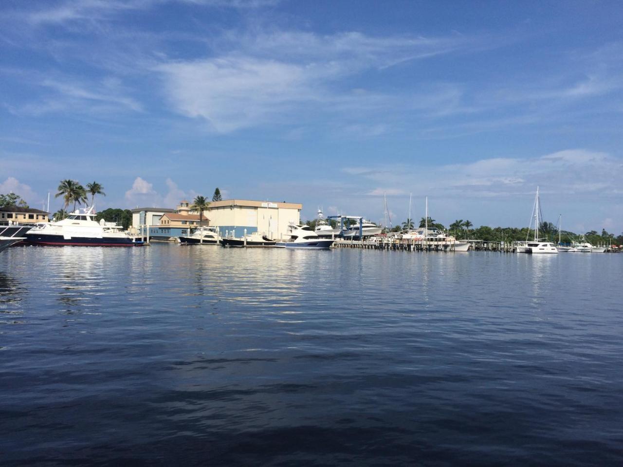 Pirate'S Cove Resort And Marina - Стюарт Екстериор снимка